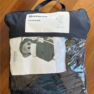 UPPAbaby CozyGanoosh in Black